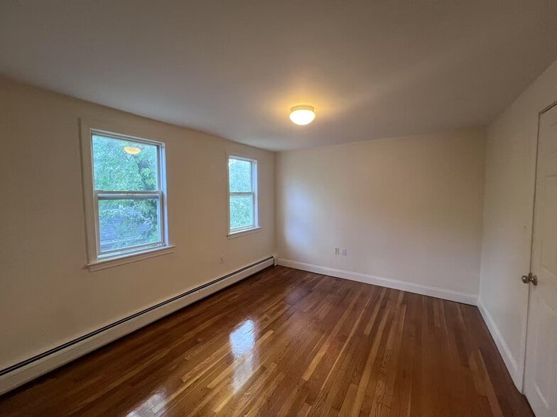 Building Photo - 85 Mount Auburn St