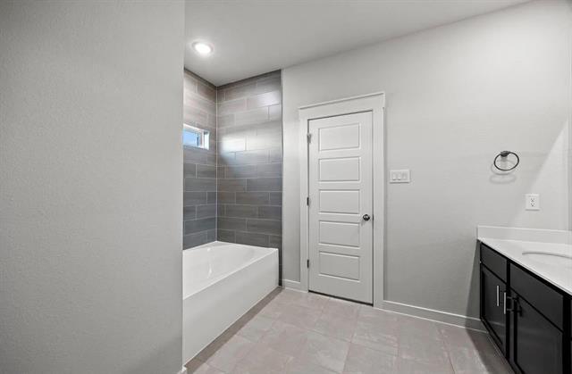 Building Photo - 2009 Belvedere St