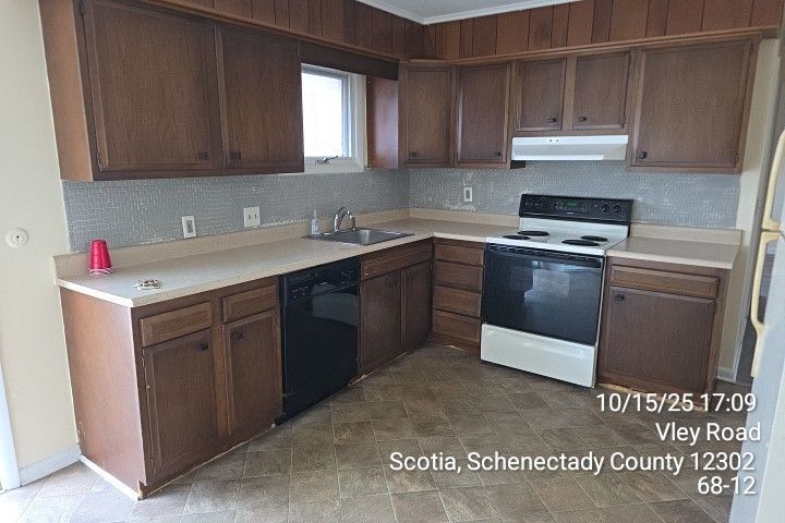 Building Photo - 68 Vley Rd