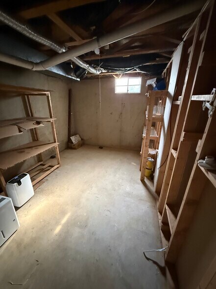 Building Photo - 12 Paynter St