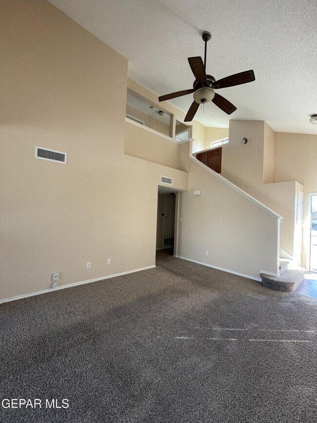 Building Photo - 3425 Scarlet Point Dr