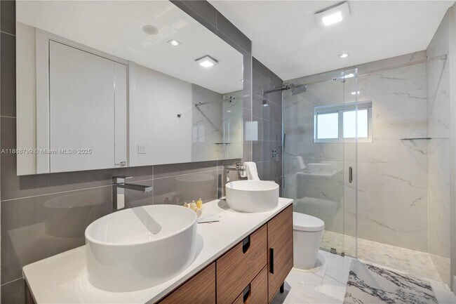 Building Photo - 3504 Crystal View Ct