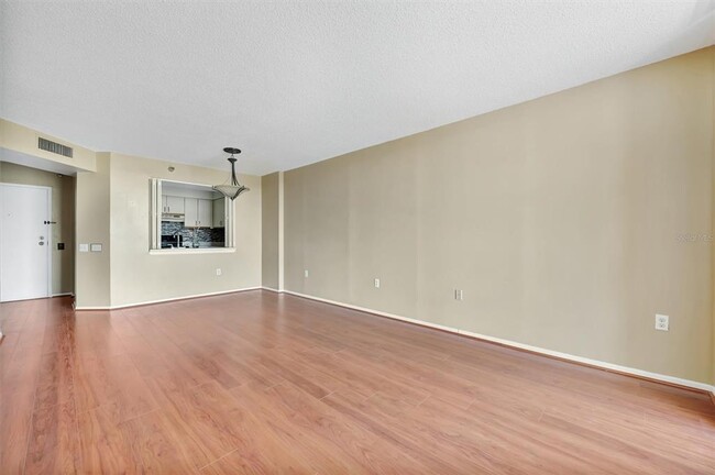 Building Photo - 2333 Feather Sound Dr