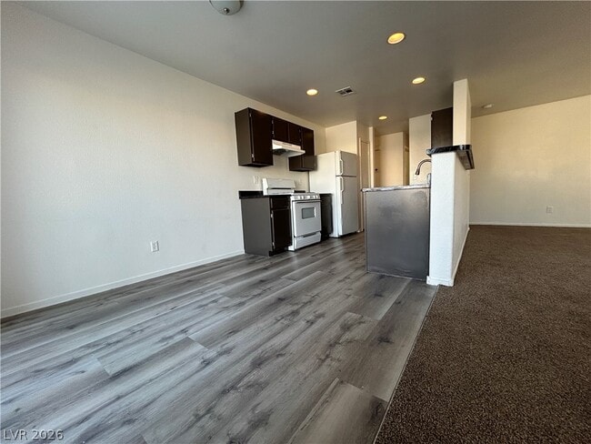Building Photo - 5532 La Pelusa St