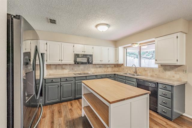 Building Photo - 3503 Cotillion Dr