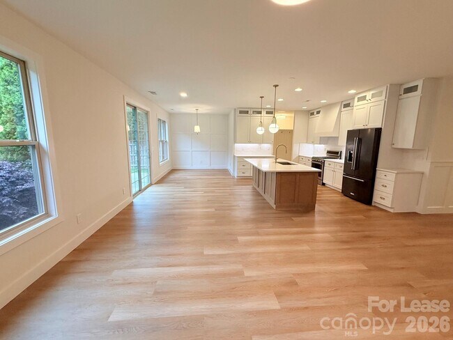 Building Photo - 5707 Verducci Ln
