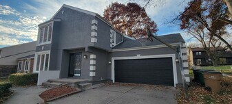 Building Photo - 312 38th St