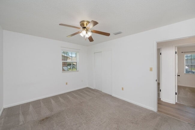 Building Photo - Central 4 bedroom in Niceville!