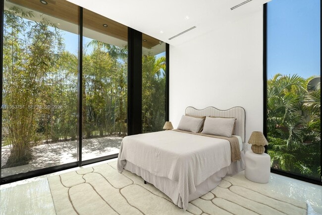 Building Photo - 701 86th St