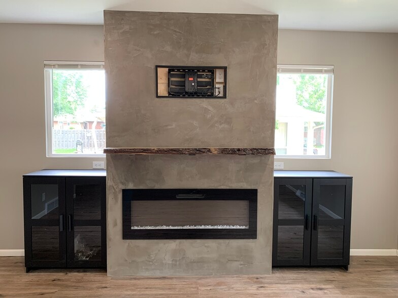 Building Photo - 211 Wedgewood Dr