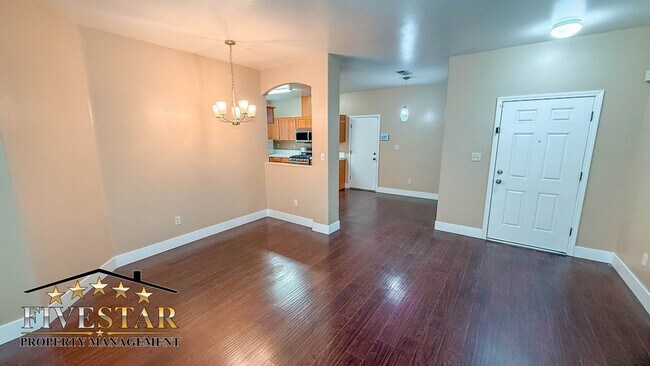 Building Photo - 1733 Pyxis St