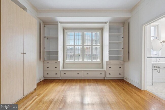 Building Photo - 1900 Rittenhouse Square