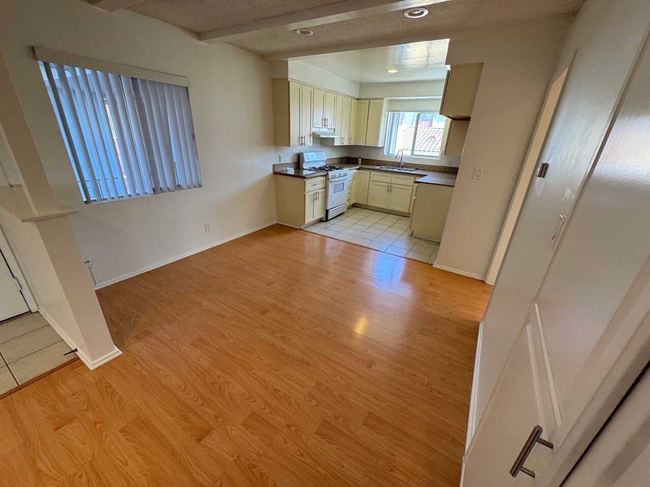 Building Photo - 1152 Ruberta Ave