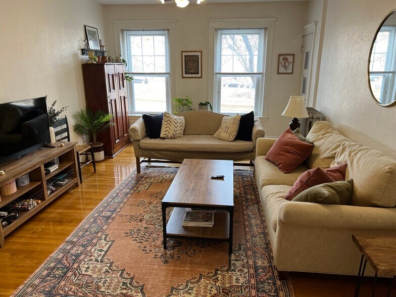 Building Photo - 1750 Commonwealth Ave