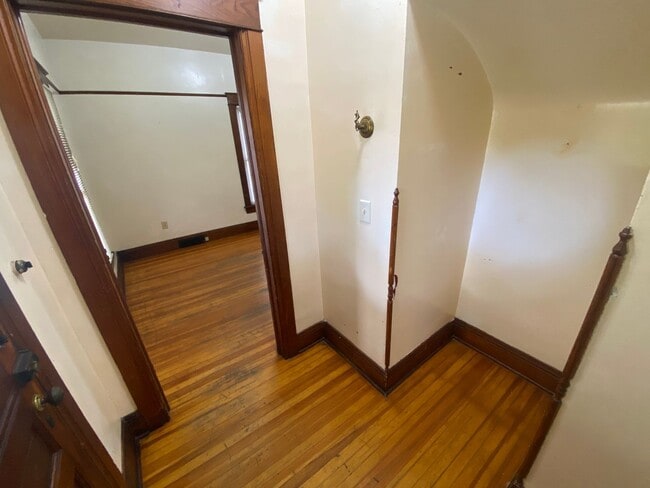 Building Photo - Charming 4-Bedroom Historic Home Near Downtown!