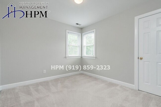Building Photo - 3 Bedrooms in Charleston Village Subdivision
