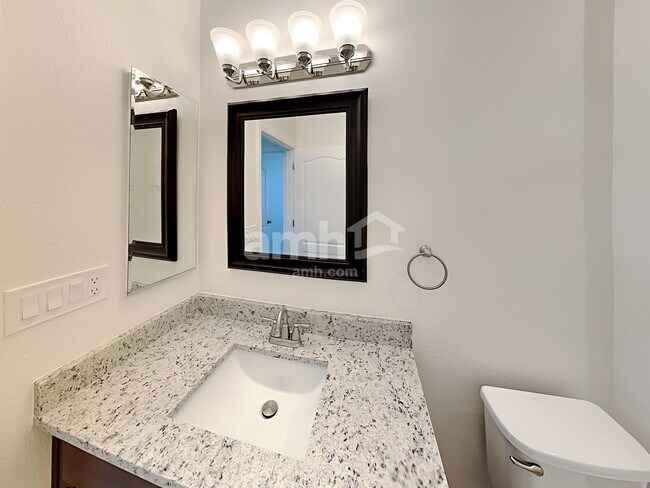 Building Photo - 92 Riachuelo Ln