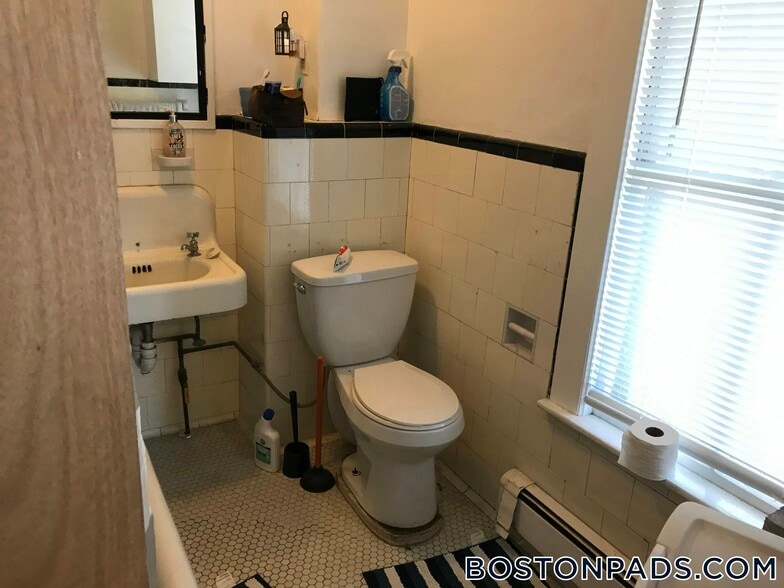 Building Photo - 7 Craigie Terrace