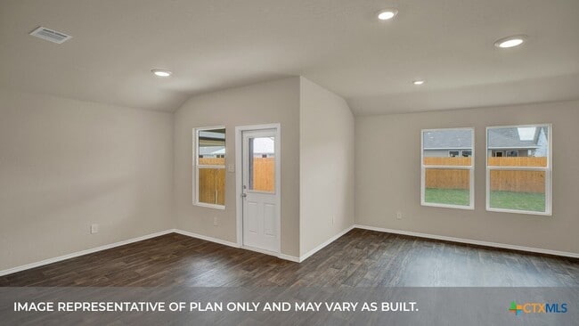 Building Photo - 1009 Alma Dr