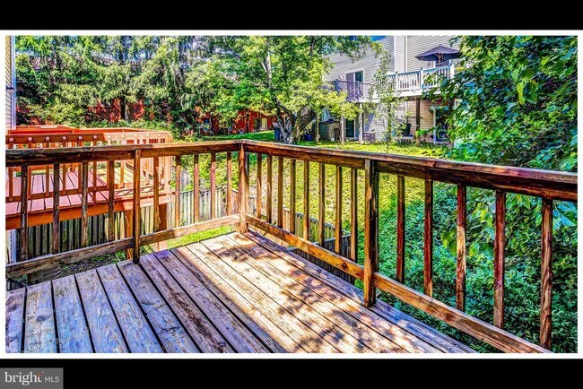 Building Photo - 26 Spring Glen Ct