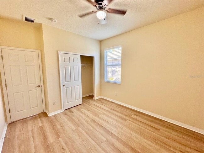 Building Photo - 610 15th Ave NW