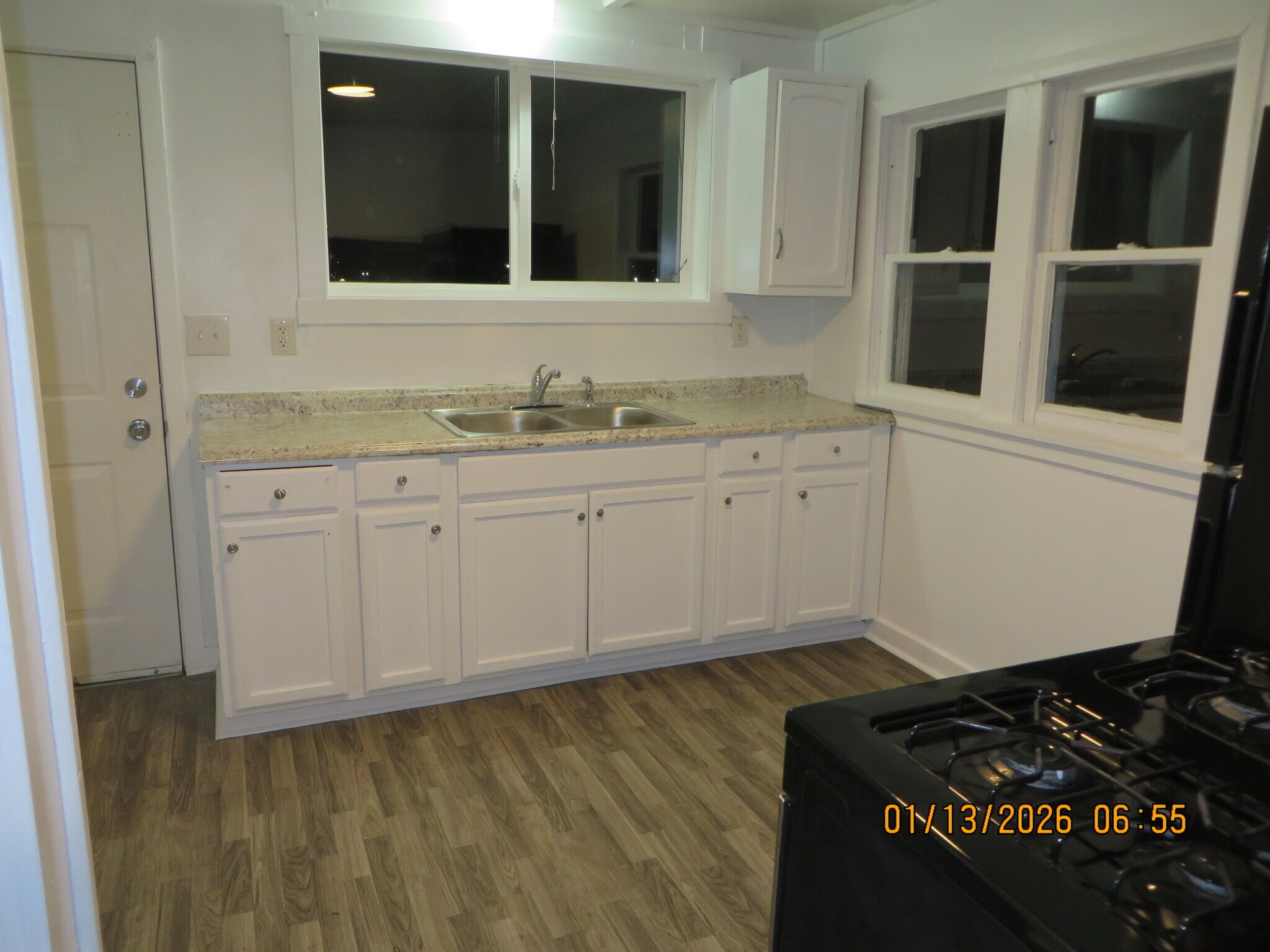 Building Photo - 202 W 3rd St