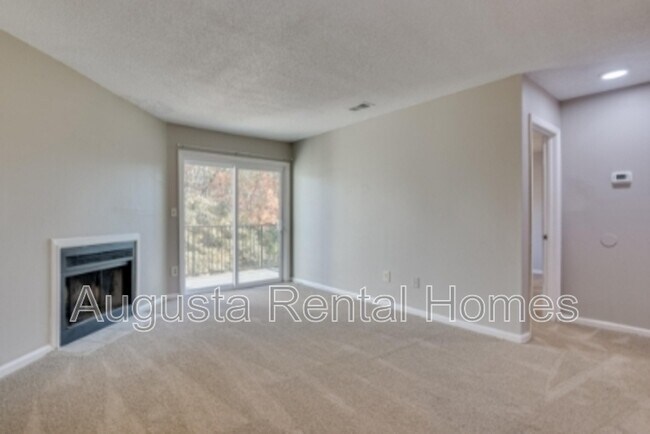 Building Photo - 2814C Thomas Lane