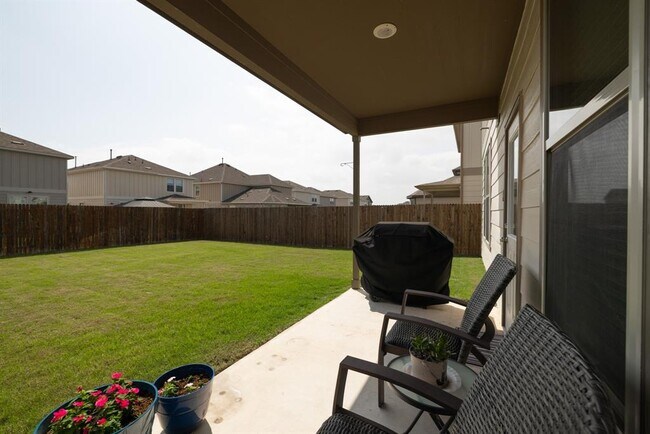 Building Photo - 416 Bella Luna Way