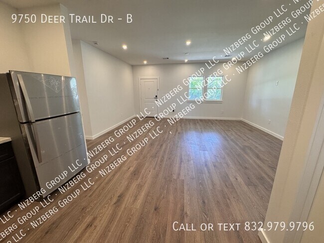 Building Photo - 9750 Deer Trail Dr