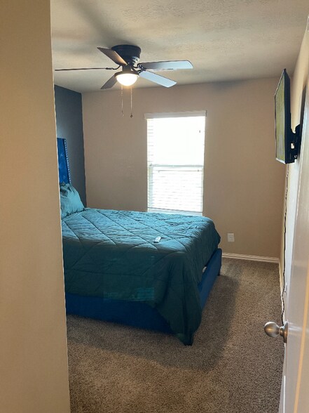 Building Photo - 4502 Mallory Creek Dr