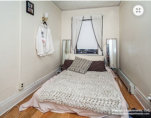 Building Photo - 94 W Cedar St