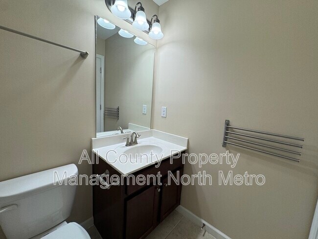 Building Photo - 837 Ivy Vine Pl
