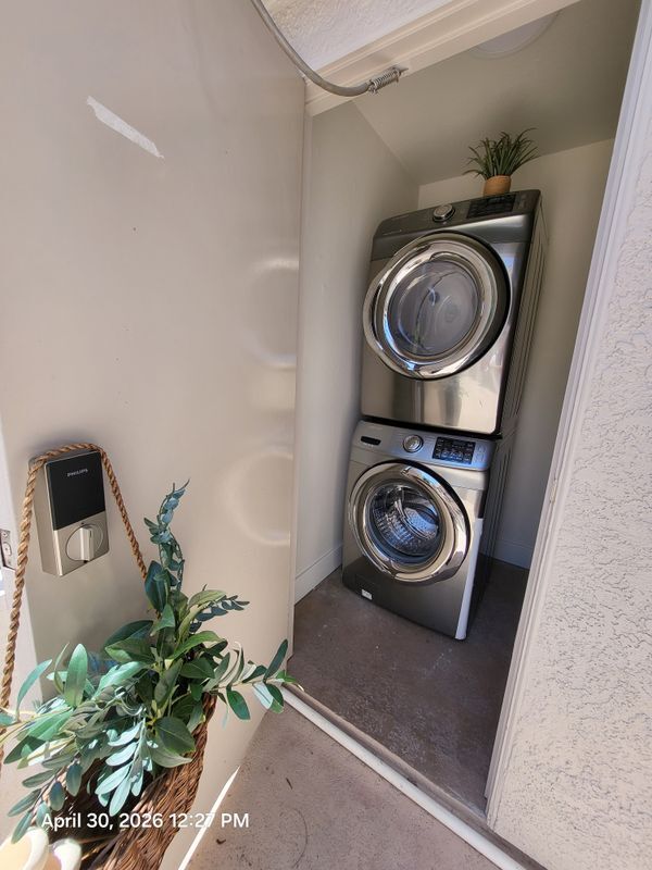 Building Photo - 91 Whippoorwill Ln