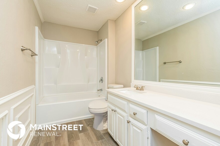 Building Photo - 1137 Wood Heights Dr