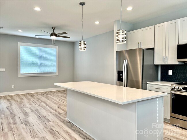 Building Photo - 13038 John Bostar Ln