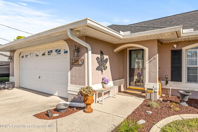 Building Photo - 4052 Montano Ave