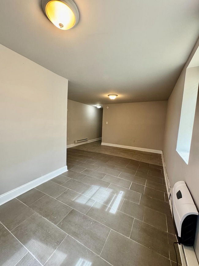 Building Photo - 1901 N 52nd St