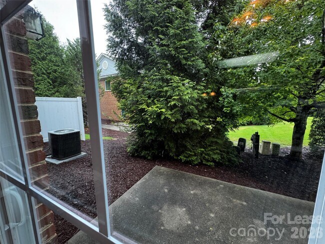 Building Photo - 11342 Cedar Walk Lane