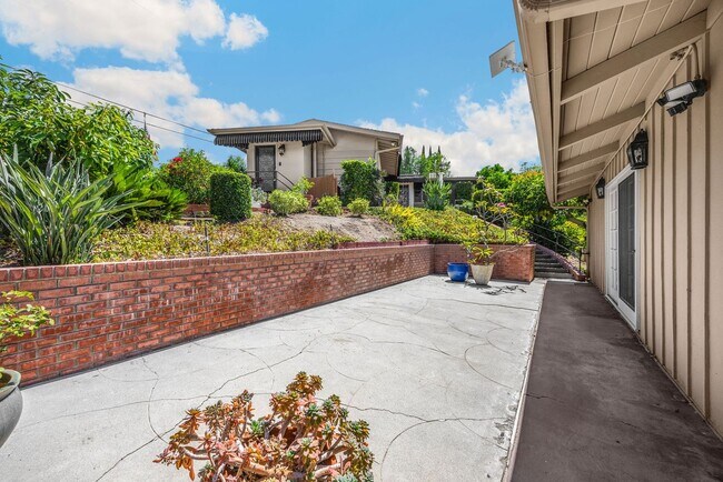 Building Photo - Charming La Habra Heights Home with Scenic Views – 2 Bed, 2 Bath