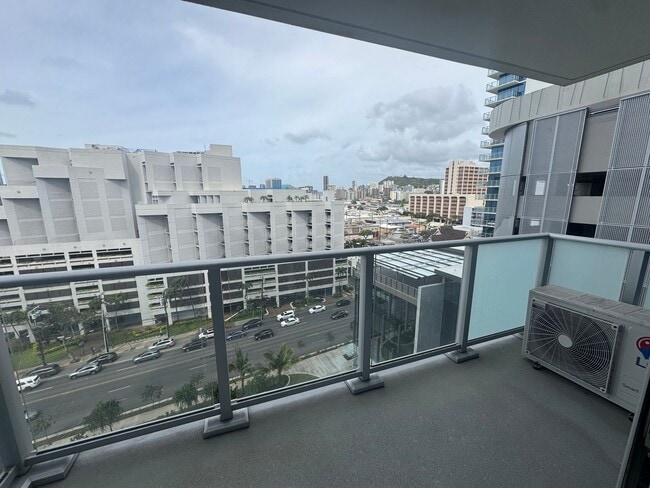 Building Photo - Ready to Move in Brand New Condo! First Time Renting! 2 Bed/2 Bath/2 Parking at The Park on Ke‘ea...