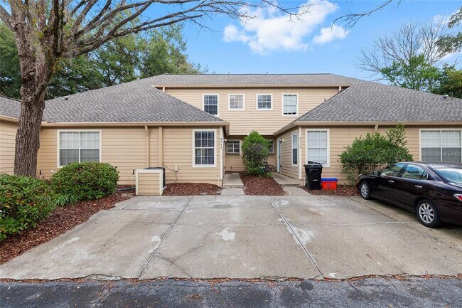 Building Photo - 9755 SW 52nd Rd