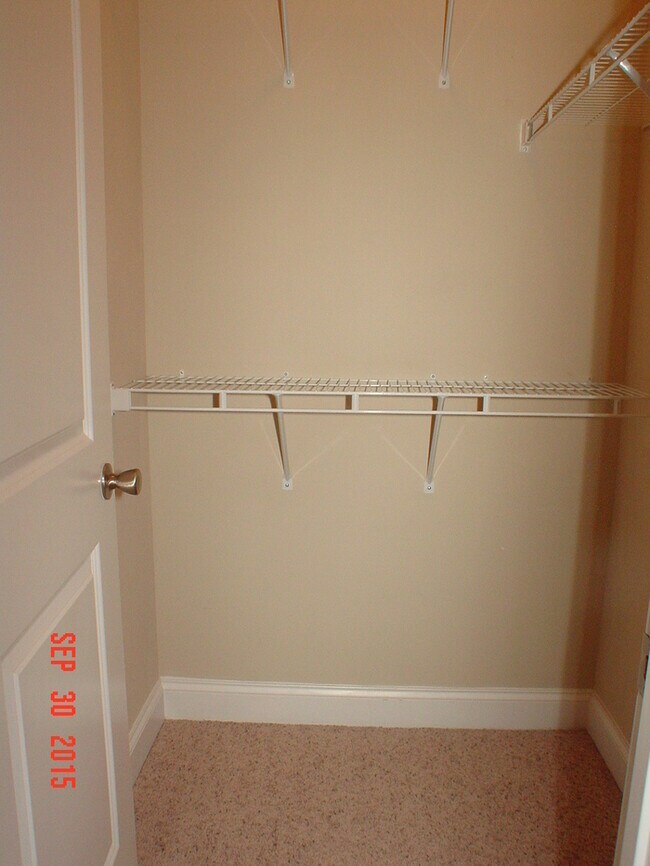 Building Photo - 124 Hurdle Ln