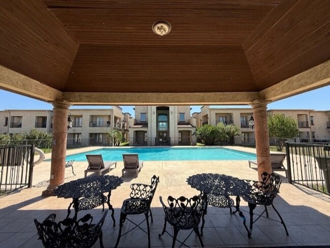 Building Photo - 8216 Casa Verde Rd