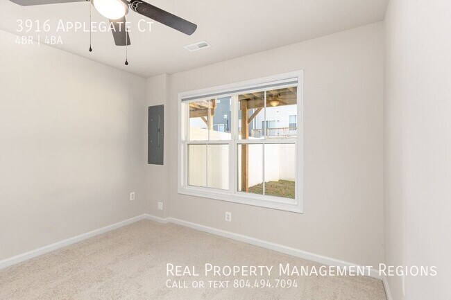 Building Photo - 3916 Applegate Ct