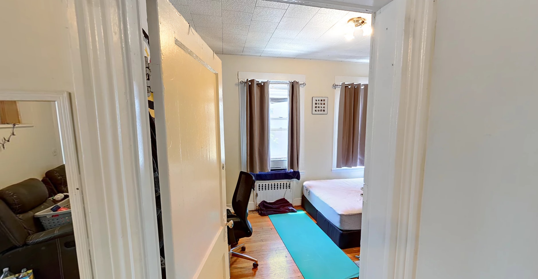 Building Photo - 126 Warren St