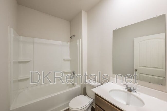 Building Photo - 261 Barnwood Ln