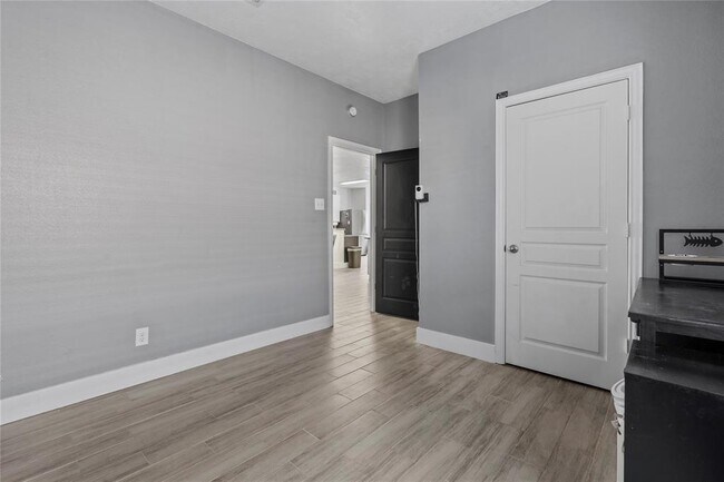 Building Photo - 7529 Topaz Way