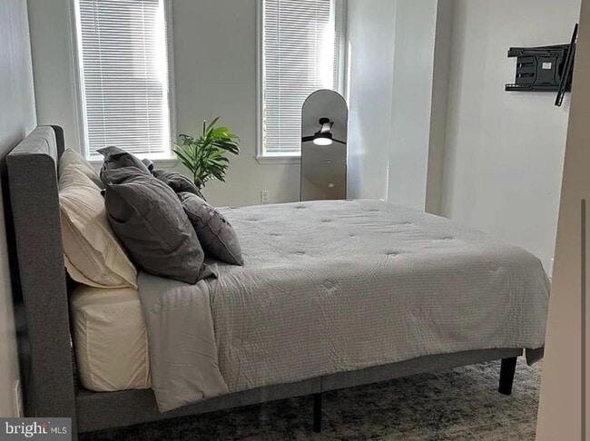 Building Photo - 306 N Carrollton Ave