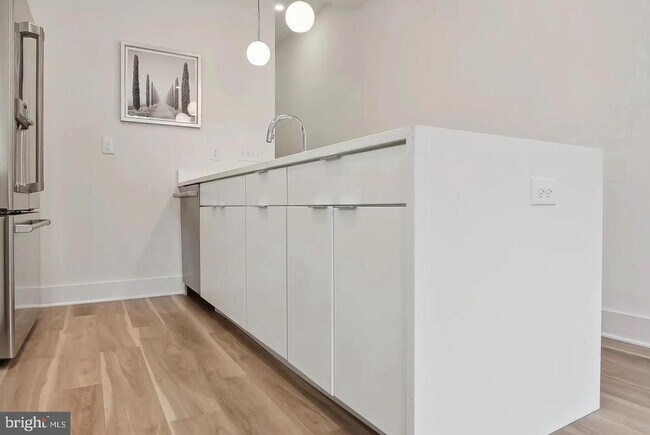 Building Photo - 2015 13th St NW