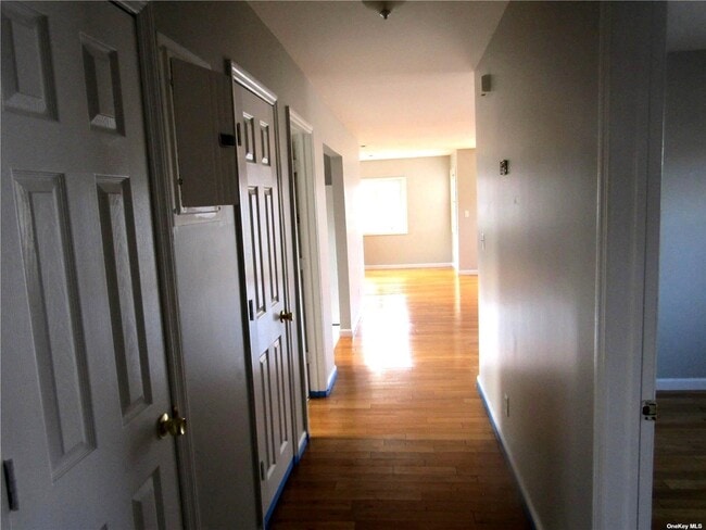 Building Photo - 93-15 240th St